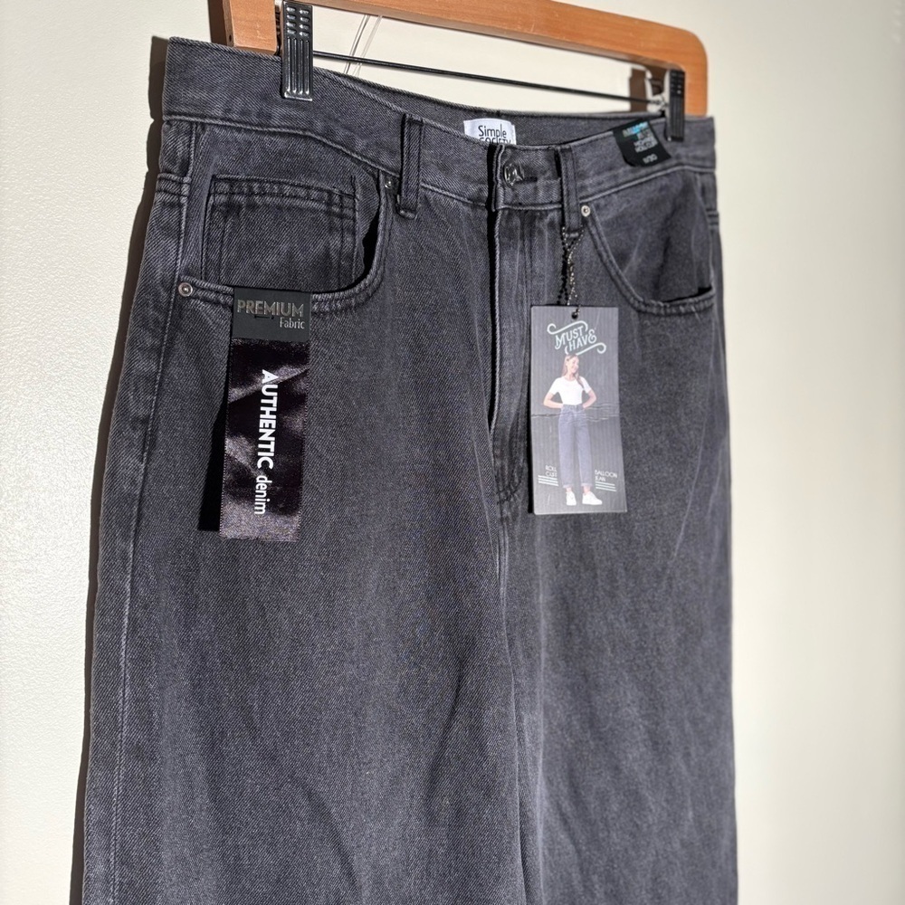 NWT Simple Society Balloon Roll Cuff Jeans